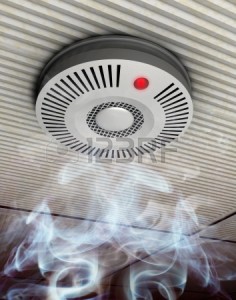 11356184-el-humo-y-el-fuego-ilustracion-de-un-detector-de-humo-y-detector-de-incendios-en-el-humo-que-se-elev